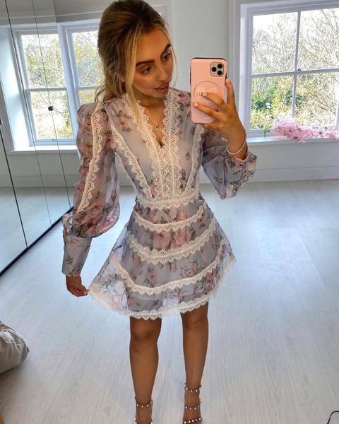 cover-ups 2021 women summer long sleeve floral printed lace patchwork v-neck mini beach dress holiday dress1
cover-ups 2021 women summer long sleeve floral printed lace patchwork v-neck mini beach dress holiday dress1