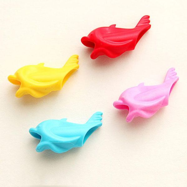 1pcs lot students pencil hold a pen holding practise device for correcting pen postures grip learning stationery wbq02 yxlhxn xhhair
1pcs lot students pencil hold a pen holding practise device for correcting pen postures grip learning stationery wbq02 yxlhxn xhhair
