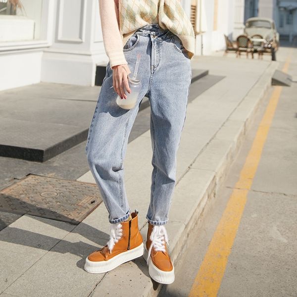 sam's tree blue solid letter embroidery washed casual jeans women winter white pure minimalist straight ladies trousers y200417
sam's tree blue solid letter embroidery washed casual jeans women winter white pure minimalist straight ladies trousers y200417