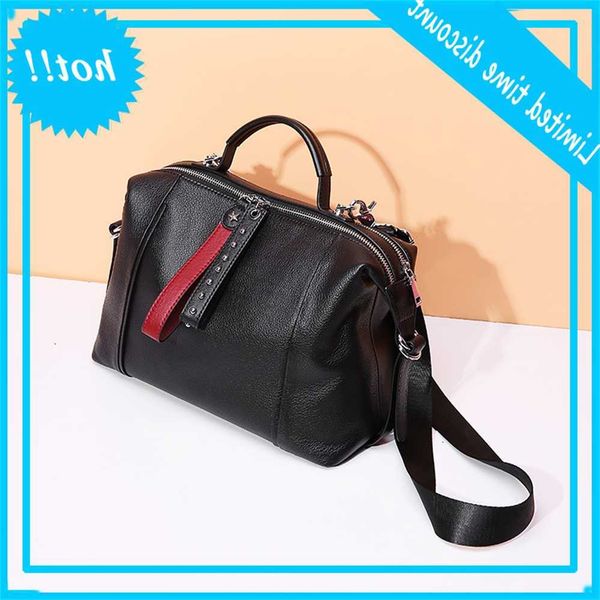 2021 leather messenger women's bag, new fashion, versatile, head soft leather, one shoulder bag
2021 leather messenger women's bag, new fashion, versatile, head soft leather, one shoulder bag