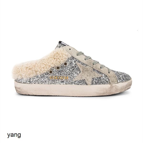 autumn winter new silver sequin lamb wool used small dirty men and women lovers casual board shoes half slippers
autumn winter new silver sequin lamb wool used small dirty men and women lovers casual board shoes half slippers