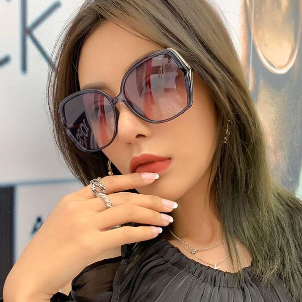2020 square polarized gradient sunglasses women brand designer uv400 sun glasses diamond transparent frame sunglass, White;black 
2020 square polarized gradient sunglasses women brand designer uv400 sun glasses diamond transparent frame sunglass, White;black
