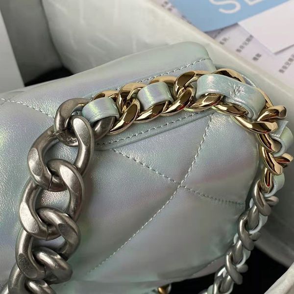 ladies leather bag 7a high-end custom quality single shoulder across the hip casual designer 1678880z
ladies leather bag 7a high-end custom quality single shoulder across the hip casual designer 1678880z