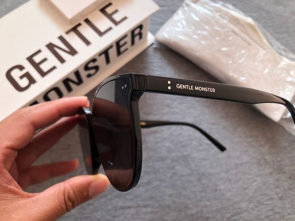 2020 korean star popular package women fashion men sun glasses monster gentle frame sunglasses luxury round solo silfd, White;black
2020 korean star popular package women fashion men sun glasses monster gentle frame sunglasses luxury round solo silfd, White;black