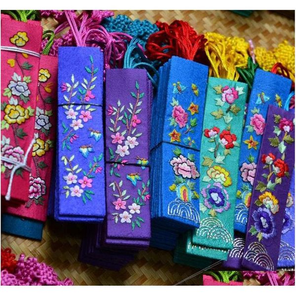 traditional chinese gift style embroidery bookmark fabric cloth chinese knot bookmarker party favor shipping qw8365 7uzc6
traditional chinese gift style embroidery bookmark fabric cloth chinese knot bookmarker party favor shipping qw8365 7uzc6