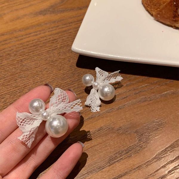 stud vintage fashion geometric white pearl lace bowknot earring for women french style small 2021 jewelry, Golden;silver
stud vintage fashion geometric white pearl lace bowknot earring for women french style small 2021 jewelry, Golden;silver