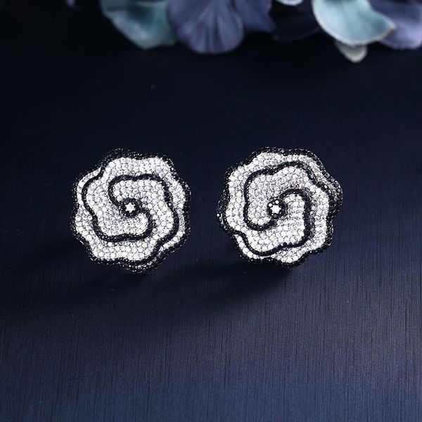 jankelly exquisite flower shape stud earrings orecchini for women aretes boucle d'oreille kupe bridal wedding engagement brincos 210202, Golden;silver
jankelly exquisite flower shape stud earrings orecchini for women aretes boucle d'oreille kupe bridal wedding engagement brincos 210202, Golden;silver