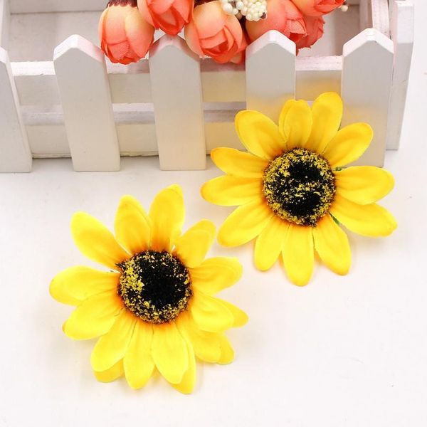 5pcs/lot handmade artificial flowers silk daisy sunflower for diy wreath scrapbooking wedding home decoration craft fake jllzcr
5pcs/lot handmade artificial flowers silk daisy sunflower for diy wreath scrapbooking wedding home decoration craft fake jllzcr