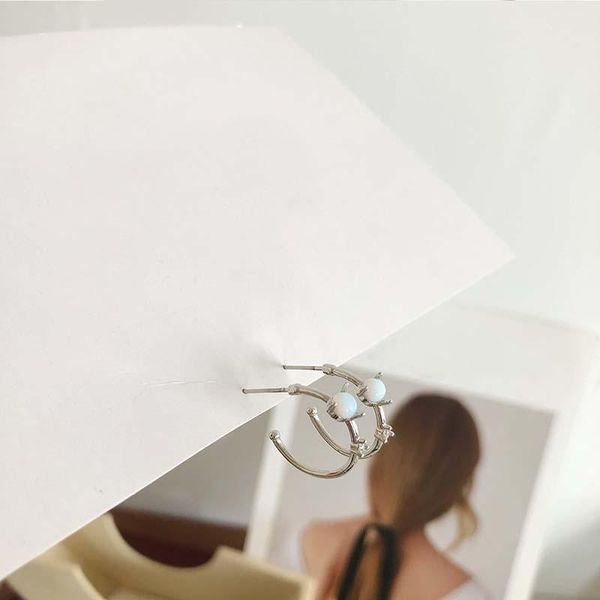 1 пар нового moonstone обруч серьга женщины корейской элегантные длинные eardrop циркон девушка металл ухо ювелирных аксессуары серьга, Golden;silver
1 пар нового moonstone обруч серьга женщины корейской элегантные длинные eardrop циркон девушка металл ухо ювелирных аксессуары серьга, Golden;silver
