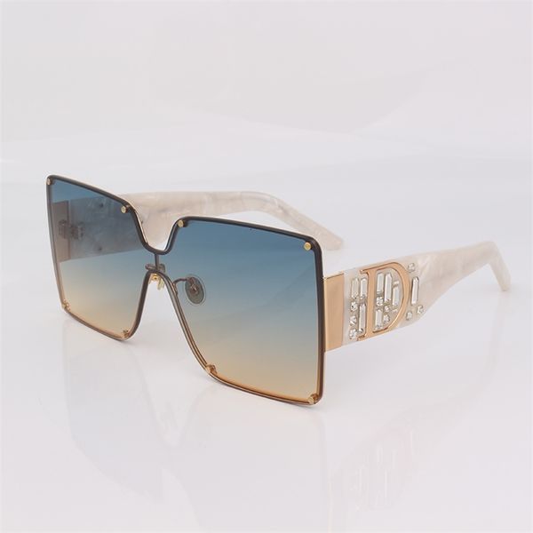 black friday square sunglasses without saddles, degenerated women, ivory skateboards, glass and metal details, White;black
black friday square sunglasses without saddles, degenerated women, ivory skateboards, glass and metal details, White;black