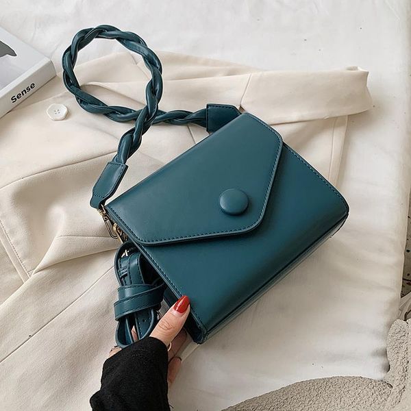 2020 new mini pu leather bag lady messenger bag solid color one shoulder handbag female travel lady fashion messenger
2020 new mini pu leather bag lady messenger bag solid color one shoulder handbag female travel lady fashion messenger