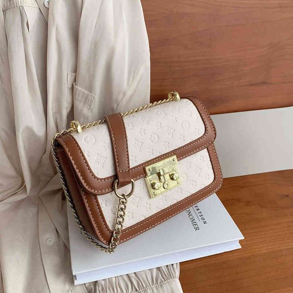 2022 factory wholesale this winter embossed chain single shoulder portable contrast color fashion women's trend messenger bag
2022 factory wholesale this winter embossed chain single shoulder portable contrast color fashion women's trend messenger bag