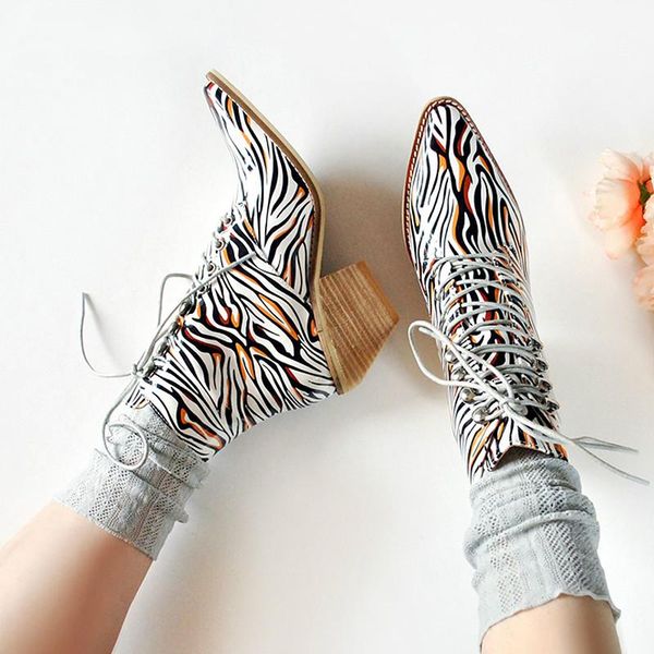 2021 autumn fashion women ankle boots pointed toe western cowboy boots women chunky wedges shoes for ladies lace-up shoes, Black
2021 autumn fashion women ankle boots pointed toe western cowboy boots women chunky wedges shoes for ladies lace-up shoes, Black