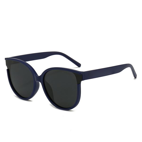 2021 new fashion designer sunglasses brand polarized lens sun glasses eyewear for women eyeglasses metal frame 551, White;black
2021 new fashion designer sunglasses brand polarized lens sun glasses eyewear for women eyeglasses metal frame 551, White;black