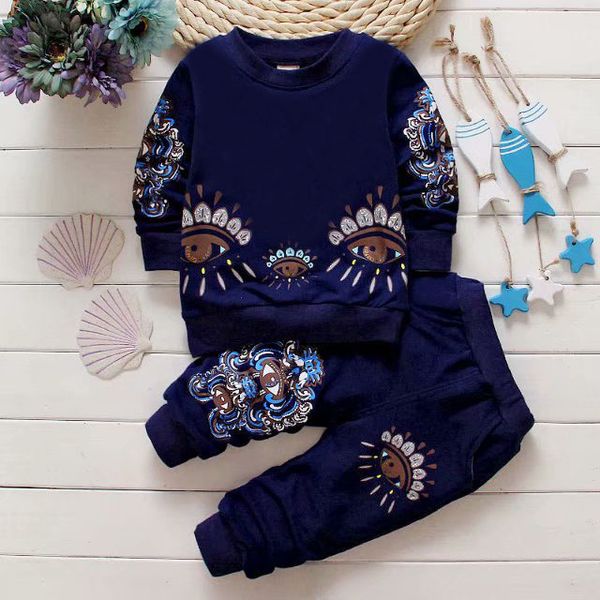 new classic luxury designer baby sets t-shirt jacket pants two-piec 1-4 years olde suit kids fashion children's 2pcs cotton clothing, White
new classic luxury designer baby sets t-shirt jacket pants two-piec 1-4 years olde suit kids fashion children's 2pcs cotton clothing, White