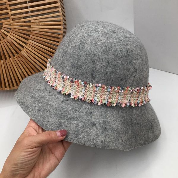 new winter about europe and the united states temperament grey wool fisherman cap classic elegant little hat hepburn wind, Blue;gray
new winter about europe and the united states temperament grey wool fisherman cap classic elegant little hat hepburn wind, Blue;gray