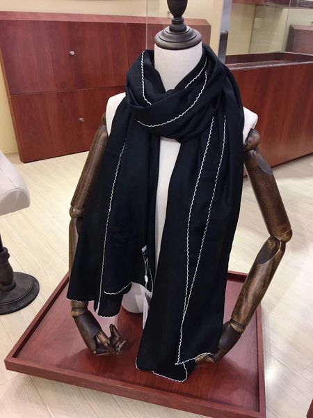 women silk scarf fashion man womens beautiful 4 seasons shawl scarf surround lattice letter scarves size 90x210cm high quality, Blue;gray
women silk scarf fashion man womens beautiful 4 seasons shawl scarf surround lattice letter scarves size 90x210cm high quality, Blue;gray