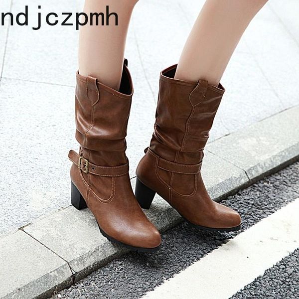 women's boots the new winter fashion round head mid heel middle tube women's shoes plus size 34-43 heel height 6.5cm black
women's boots the new winter fashion round head mid heel middle tube women's shoes plus size 34-43 heel height 6.5cm black