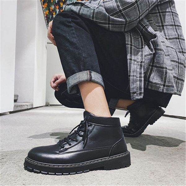 2021 wholesale men's winter boots plus velvet british style tooling short black male korean style trendy black all match handsome
2021 wholesale men's winter boots plus velvet british style tooling short black male korean style trendy black all match handsome