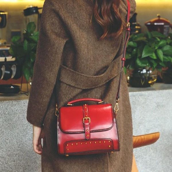 cross body 2021 ladies handbags fashion all-match simple diagonal shoulder bag leather handbag
cross body 2021 ladies handbags fashion all-match simple diagonal shoulder bag leather handbag