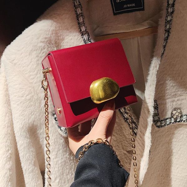 mini square crossbody bag 2021 fashion new high-quality pu leather women's designer handbag chain shoulder messenger bag purses
mini square crossbody bag 2021 fashion new high-quality pu leather women's designer handbag chain shoulder messenger bag purses