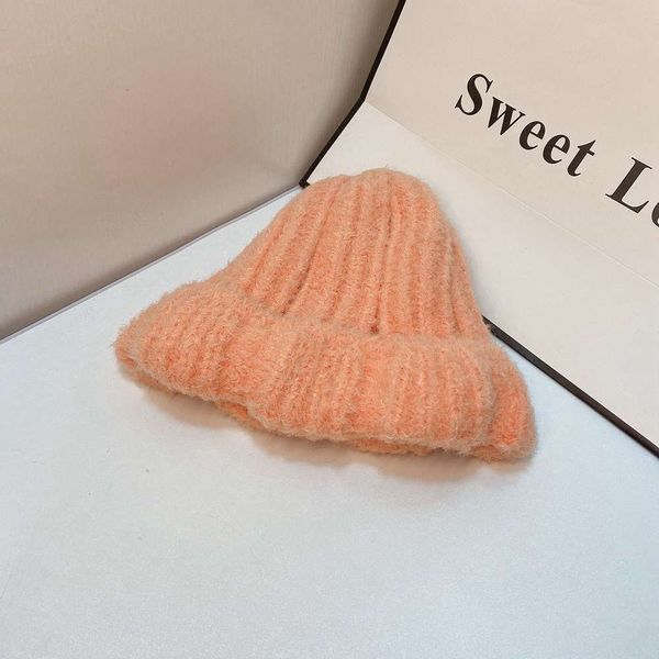 literature art small fresh soft waxy knitted woolen female autumn and winter students candy color versatile warm cover cold hat, Black;green
literature art small fresh soft waxy knitted woolen female autumn and winter students candy color versatile warm cover cold hat, Black;green
