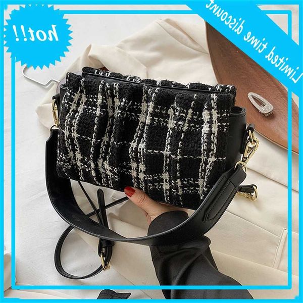 fashion ruched felt crossbody for women handbags 2020 vintage ladies shoulder casual totes travel bags purses female
fashion ruched felt crossbody for women handbags 2020 vintage ladies shoulder casual totes travel bags purses female