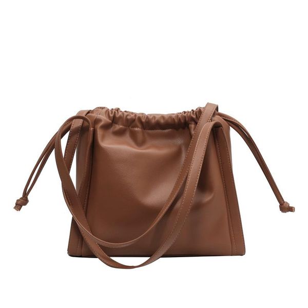 shoulder bags elegant ladies portable bag simple 2021 vintage soft leather drawstring handbag
shoulder bags elegant ladies portable bag simple 2021 vintage soft leather drawstring handbag