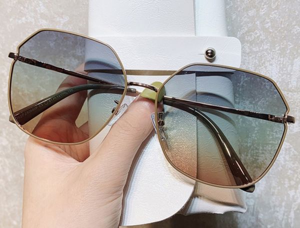 non brand fashion sunglasses vintage cat eye sunglasses women brand driving sun glasses for mens woman with leather case, White;black
non brand fashion sunglasses vintage cat eye sunglasses women brand driving sun glasses for mens woman with leather case, White;black