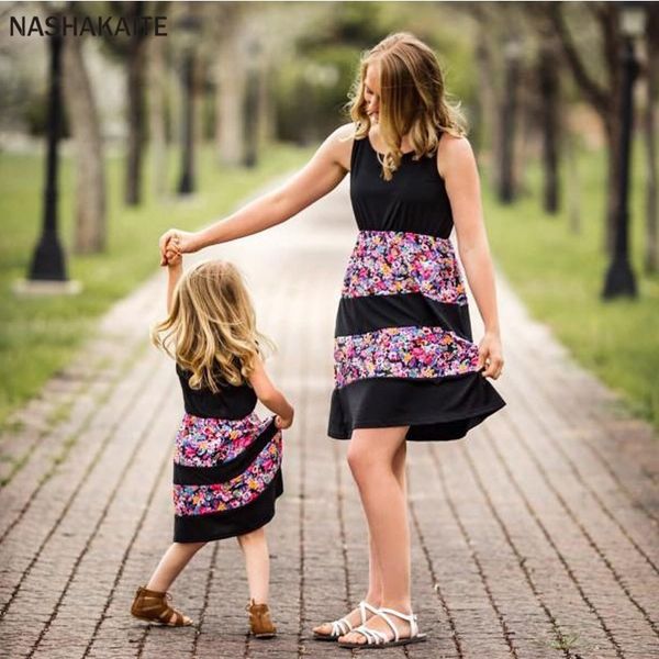nashakaite mom and daughter dress patchwork flroal print mini dress mom and daughter matching clothes family matching clothes y200713, Blue
nashakaite mom and daughter dress patchwork flroal print mini dress mom and daughter matching clothes family matching clothes y200713, Blue