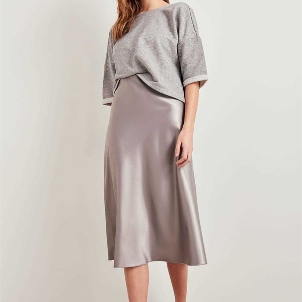 trendyol silver silk satin skirt high-waist women knee-length skirt chic styletofss19wx0013 t200324, Black
trendyol silver silk satin skirt high-waist women knee-length skirt chic styletofss19wx0013 t200324, Black