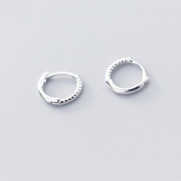 wtltc 925 sterling sliver round twisted hoop earrings for women minimal cartilage piercing earrings small tiny ear hugger hoops, Golden;silver
wtltc 925 sterling sliver round twisted hoop earrings for women minimal cartilage piercing earrings small tiny ear hugger hoops, Golden;silver