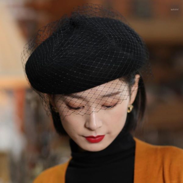 korean vintage style mesh beret, female bud hat, autumn and winter octagonal british woolen beret hat1, Blue;gray
korean vintage style mesh beret, female bud hat, autumn and winter octagonal british woolen beret hat1, Blue;gray