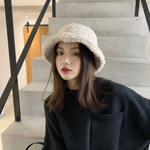 beanie/skull caps 2021 winter hat women, korean version fisherman hats ,lamb wool furry ,fashion instagram girls, Blue;gray
beanie/skull caps 2021 winter hat women, korean version fisherman hats ,lamb wool furry ,fashion instagram girls, Blue;gray