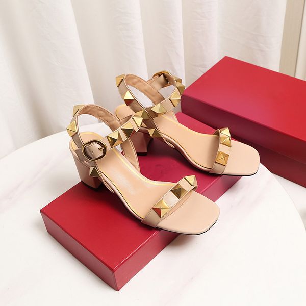 new arrive designer sandals woman sandal italy sandals luxury fashion brand size 35-43 model hf32, Black
new arrive designer sandals woman sandal italy sandals luxury fashion brand size 35-43 model hf32, Black