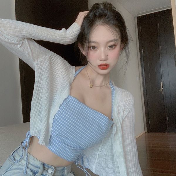 2020 autumn new style neck hanging lattice suspender + knitted jacket two piece set of fashion suit for women
2020 autumn new style neck hanging lattice suspender + knitted jacket two piece set of fashion suit for women
