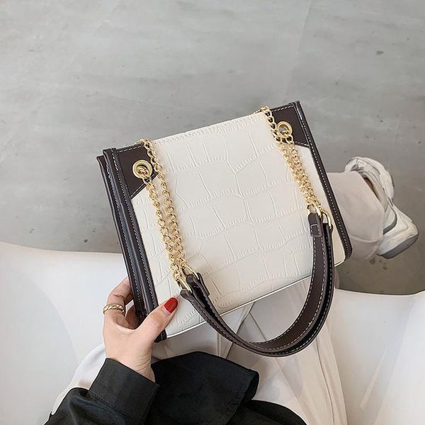 luxury crocodile pattern pu leather crossbody bags for women 2020 trending shoulder handbags female travel cross body bag
luxury crocodile pattern pu leather crossbody bags for women 2020 trending shoulder handbags female travel cross body bag
