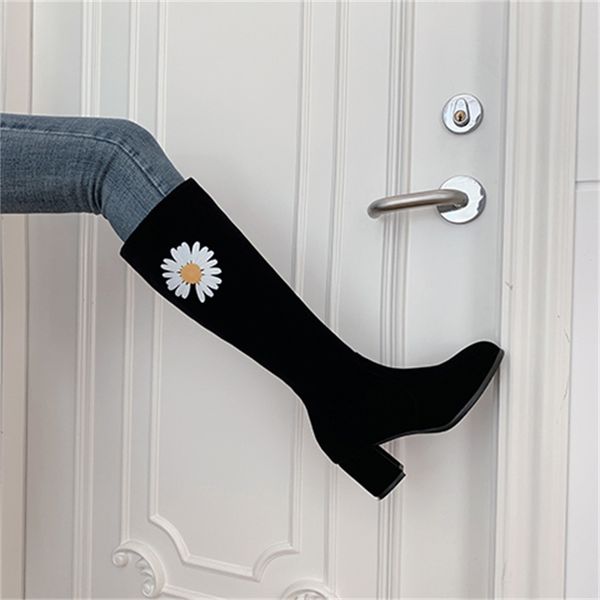 2021 the new casual style round in the knee-boot fashion red zipper black high heels robust riding boots women's shoes 75zr
2021 the new casual style round in the knee-boot fashion red zipper black high heels robust riding boots women's shoes 75zr