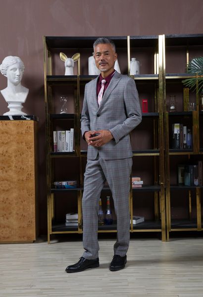 2022 new classic man suit jacket groom wedding tuxedos grey plaid professional business party dinner tuxedos single jacket su0100, Black;gray
2022 new classic man suit jacket groom wedding tuxedos grey plaid professional business party dinner tuxedos single jacket su0100, Black;gray