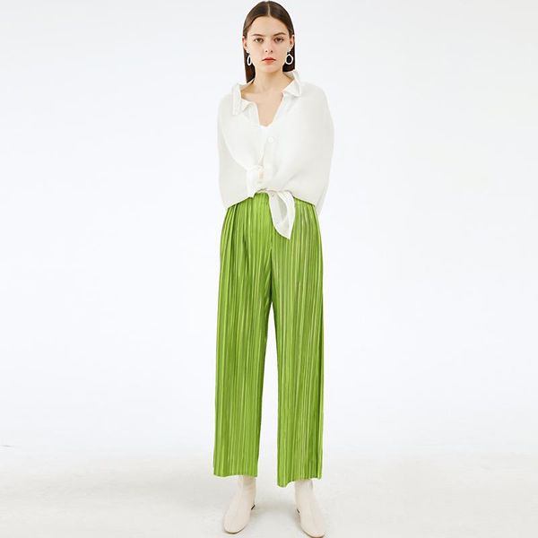 miyake plus size women's straight pleated pants 2020 autumn winter korean fashion women's trousers fluorescent aesthetic clothes, Black;white
miyake plus size women's straight pleated pants 2020 autumn winter korean fashion women's trousers fluorescent aesthetic clothes, Black;white