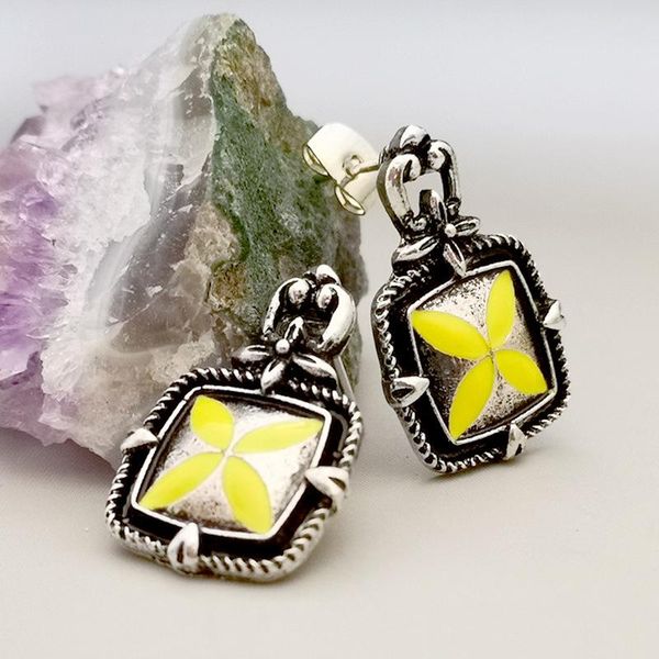 dangle & chandelier chic retro thai silver clover earrings elegant golden flower for women metal ear studs engagement gifts jewelry
dangle & chandelier chic retro thai silver clover earrings elegant golden flower for women metal ear studs engagement gifts jewelry