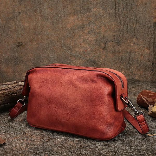 ladies messenger crossbody bags handmade genuine leather 2020 latest women shoulder sling bag retro cow skin leather handbag
ladies messenger crossbody bags handmade genuine leather 2020 latest women shoulder sling bag retro cow skin leather handbag