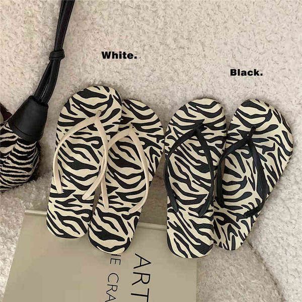 2022 spring summer fashion women casual concise zebra pattern indoor and outside home slippers ladies sandalias sandals y220221, Black
2022 spring summer fashion women casual concise zebra pattern indoor and outside home slippers ladies sandalias sandals y220221, Black