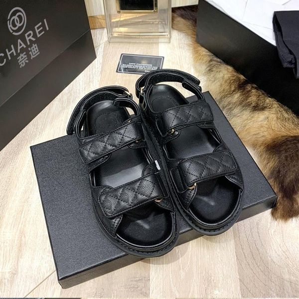 chare french original new slippers women's sandals printing, rubber bottom non slip inner leather luxury counter packing, Black
chare french original new slippers women's sandals printing, rubber bottom non slip inner leather luxury counter packing, Black