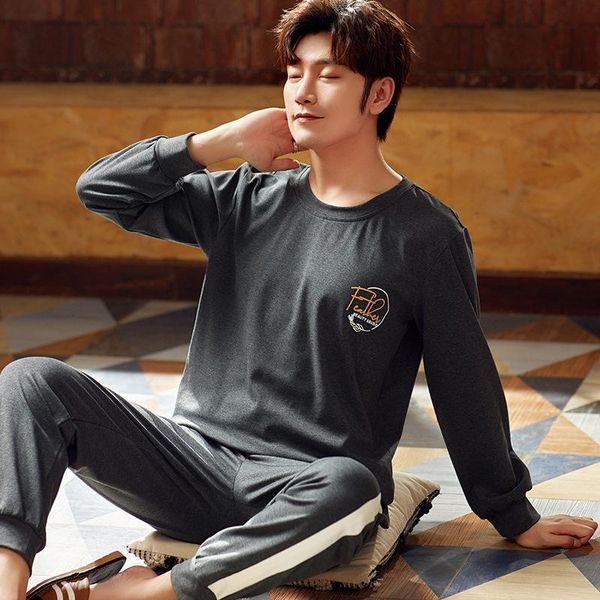 cotton pijama set for men tshirt o-neck plus size long sleeved pajamas simple deep gray sleepwear clothing winter nightwear male, Black;brown
cotton pijama set for men tshirt o-neck plus size long sleeved pajamas simple deep gray sleepwear clothing winter nightwear male, Black;brown