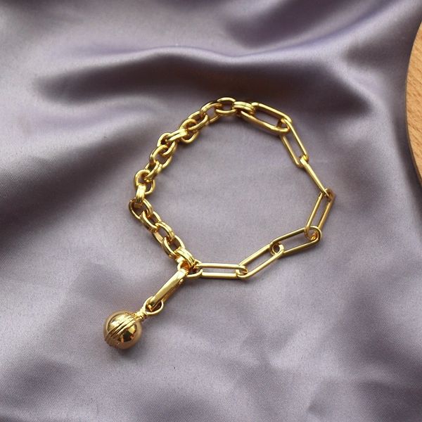 2020 new jewelry pure copper gold plated metal texture gold ball ball pendant pendant detachable bracelet savi the same type a1yke, Golden;silver
2020 new jewelry pure copper gold plated metal texture gold ball ball pendant pendant detachable bracelet savi the same type a1yke, Golden;silver