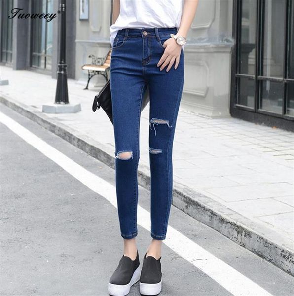 blue bleach wash distressed rock denim jeans women casual mid waist button ripped ninth pants 2021 skinny jeans
blue bleach wash distressed rock denim jeans women casual mid waist button ripped ninth pants 2021 skinny jeans
