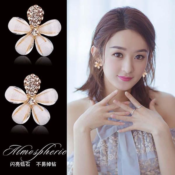 S925 Needle Design Stud Earrings Metal Geometric Irregular Circle Teardrop Simulated Pearl Crystal Earrings For Women Girl Gift, Golden;silver
S925 Needle Design Stud Earrings Metal Geometric Irregular Circle Teardrop Simulated Pearl Crystal Earrings For Women Girl Gift, Golden;silver