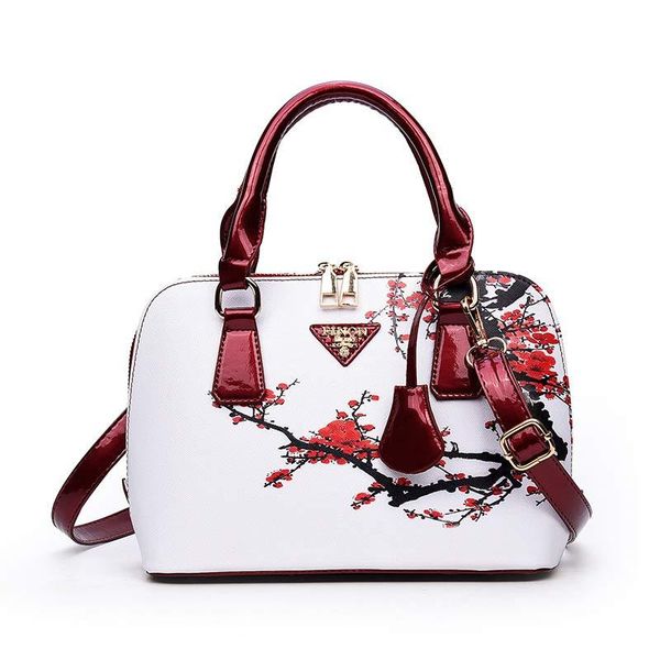 ruru monkey women handbag printed shell bag female wear-resisting messenger bag fashion high-capacity shopping shoulder
ruru monkey women handbag printed shell bag female wear-resisting messenger bag fashion high-capacity shopping shoulder