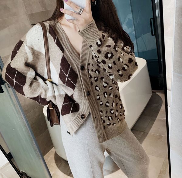 453jk t4475 women's autumn knitted sweaterdiamond matching women's coat cardigan for v-neck thin leopard print diamond lattice dou, White;black
453jk t4475 women's autumn knitted sweaterdiamond matching women's coat cardigan for v-neck thin leopard print diamond lattice dou, White;black